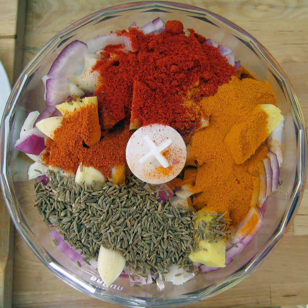 Dehydrated onion powder and spices